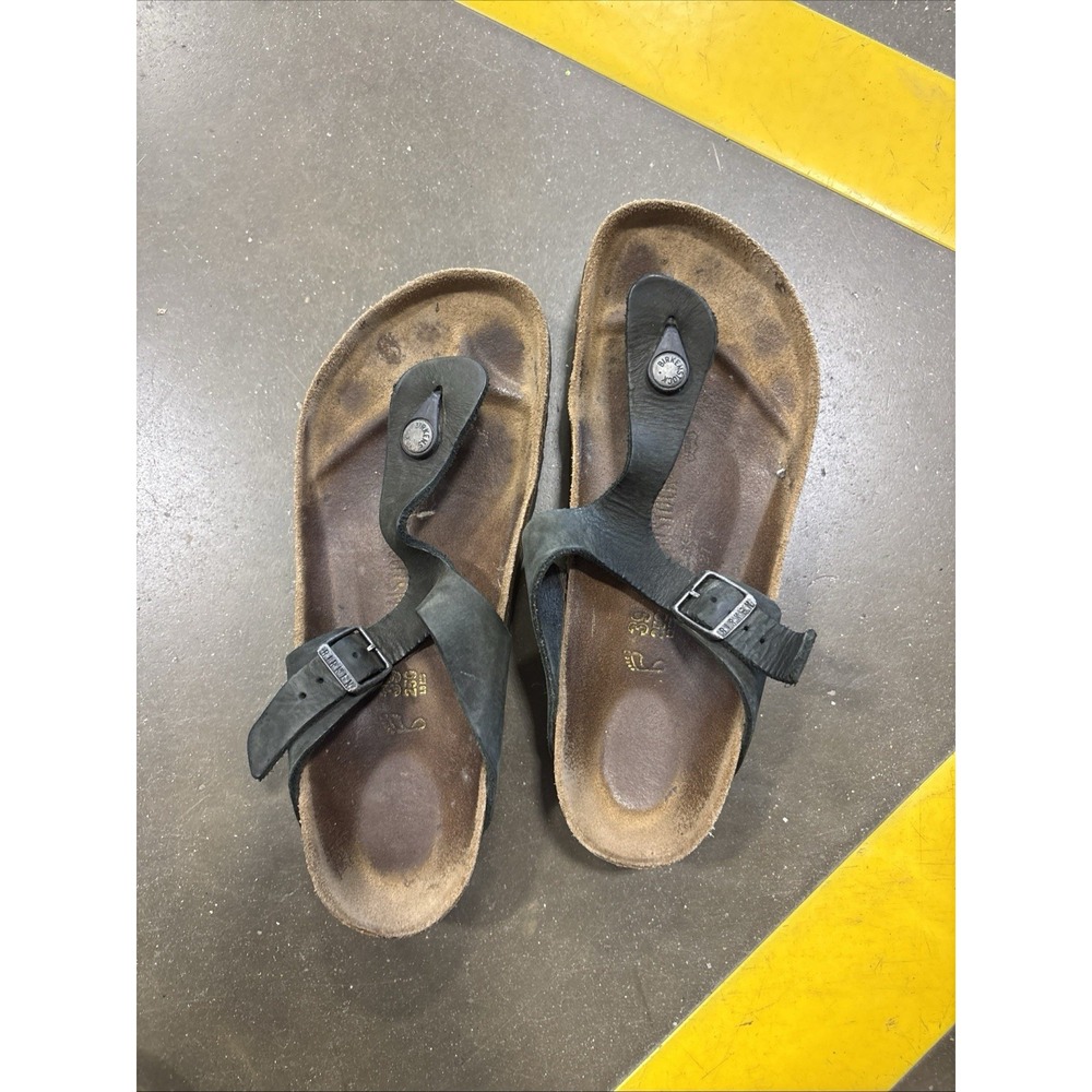 Birkenstock Gizeh Thong Sandals Womens Size 39 US 8-8.5 Black Strap Flip Flops